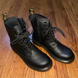 Dr. Martens Black 1460 Youth Boots
